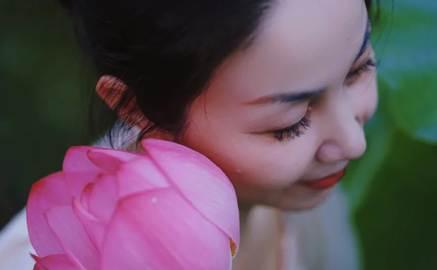 女性半夜蓮花開放的治療方法