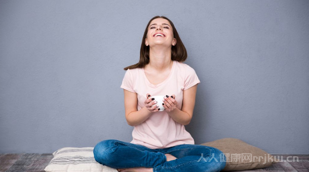 孕婦陣痛劇烈揉肚子大叫怎么回事
