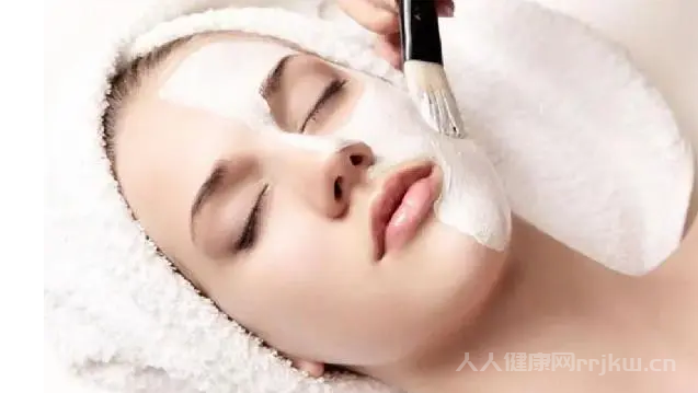 核桃葉煮水洗臉能祛痘嗎