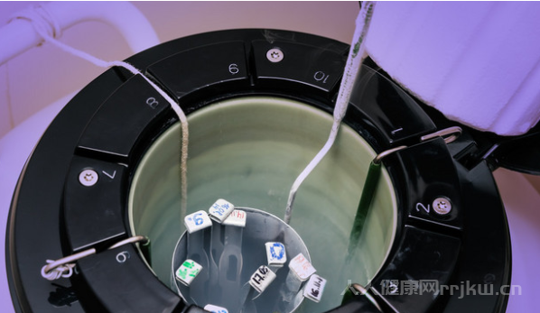 輸卵管積水是什么原因引起的